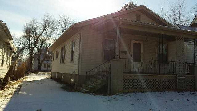 915 W View St - Photo 2 of 8