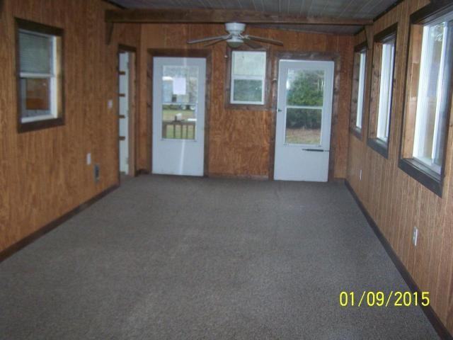 5625 Raybon Rd - Photo 3 of 8