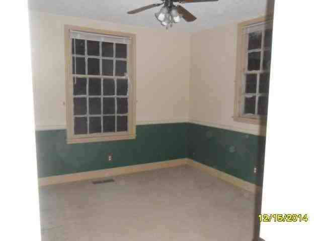 4815 Kennedy Pond Rd - Photo 3 of 32