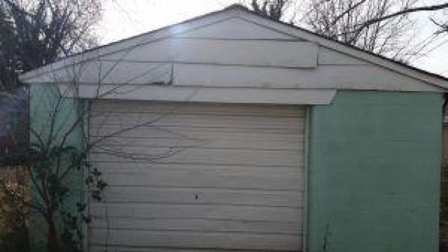 1060 Olmstead Ave - Photo 2 of 5