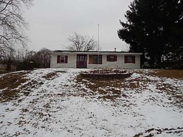 107 Meadowbrook Dr - Photo 3 of 10