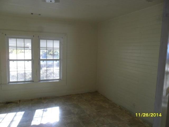 216 5th St - Photo 2 of 15