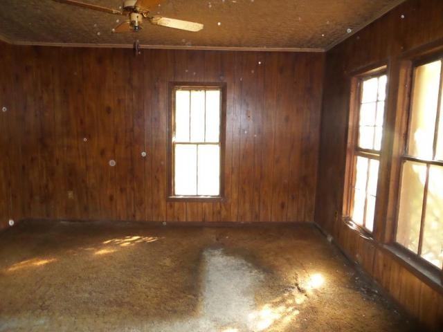 148 N Donnie Lewis Ln - Photo 3 of 7