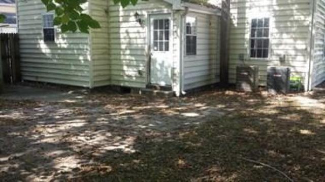 131 4th St - Photo 3 of 15