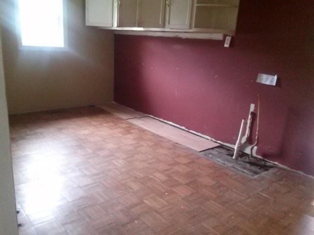 307 S Howard St - Photo 2 of 12