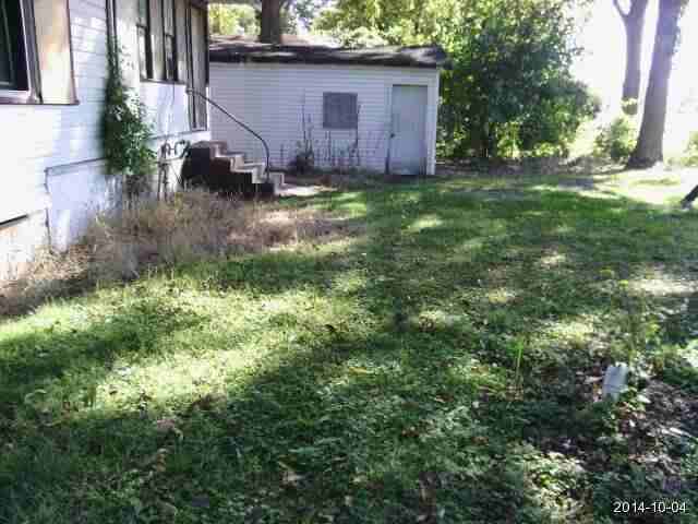 1025 W Ash St - Photo 3 of 12