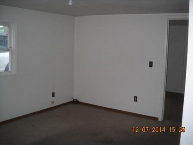 24 Elm St N - Photo 3 of 21