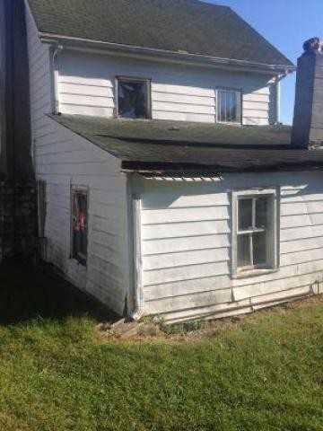 468 W Broadway St - Photo 2 of 7