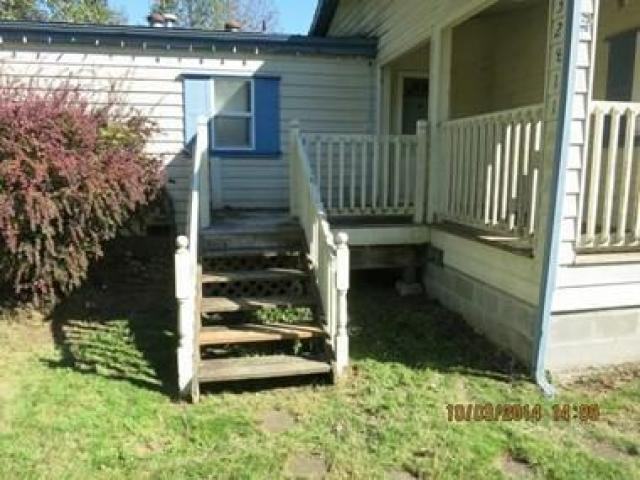 32811 NE Fuller Rd - Photo 3 of 39