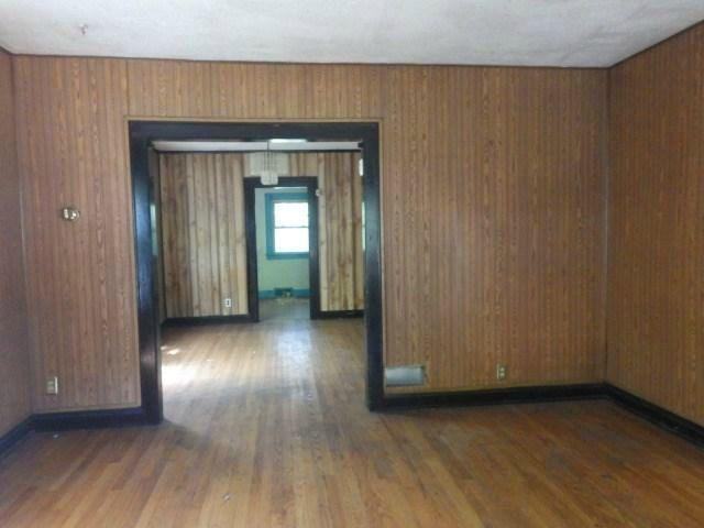 708 Vermont St - Photo 2 of 6