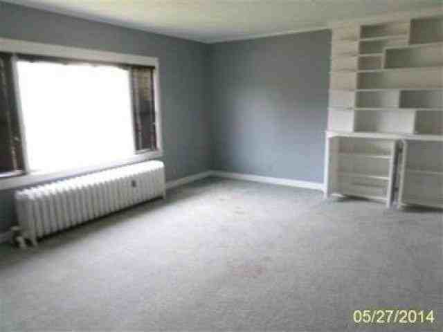 114 E Pewabic St - Photo 2 of 7