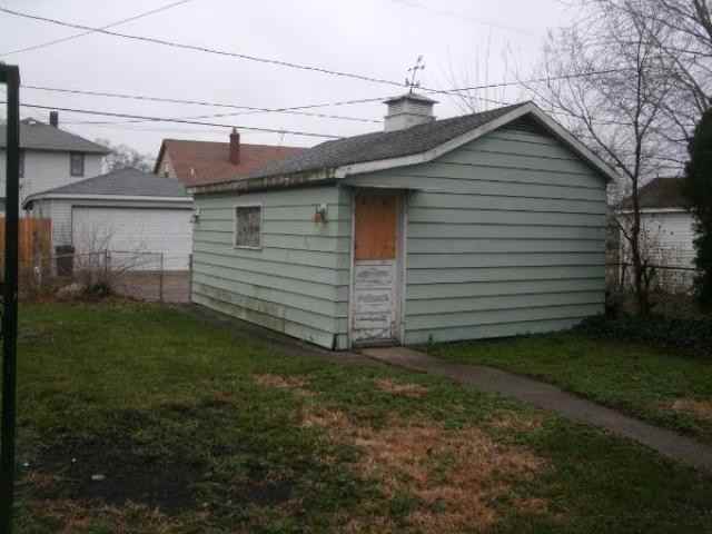 606 Dundee St - Photo 2 of 9