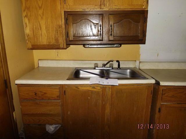 318 W Abbott St - Photo 3 of 16