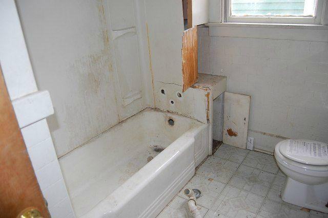 3008 Hudson Ave - Photo 2 of 12