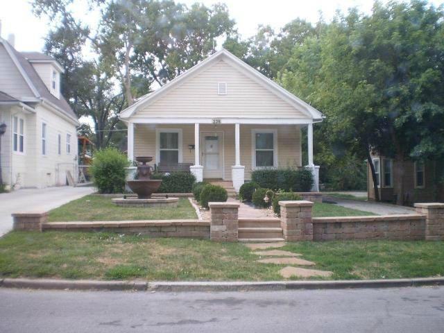 228 N 22nd St - Photo 3 of 3