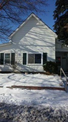 706 S Wayne St - Photo 3 of 8