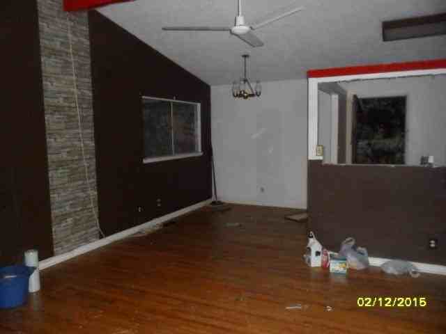 2763 Stanley Dr - Photo 2 of 6