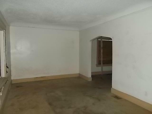 12739 Hamburg St - Photo 2 of 8