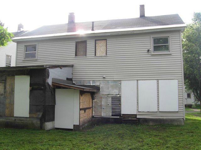 113 2nd St - Photo 3 of 3