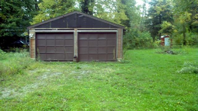 6937 N Spruce St - Photo 2 of 2