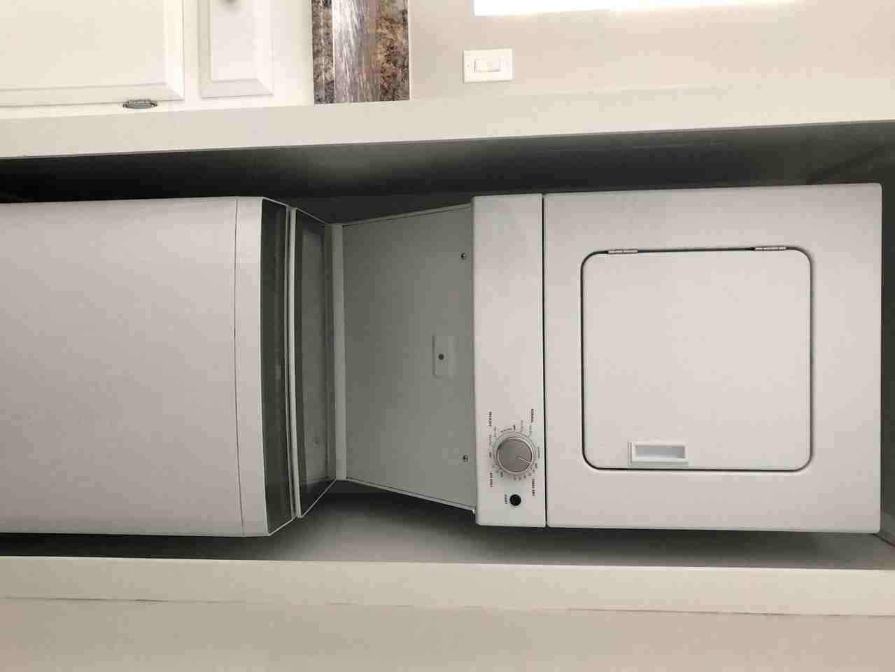 2212 Voorhees Ave. - Photo 2 of 12