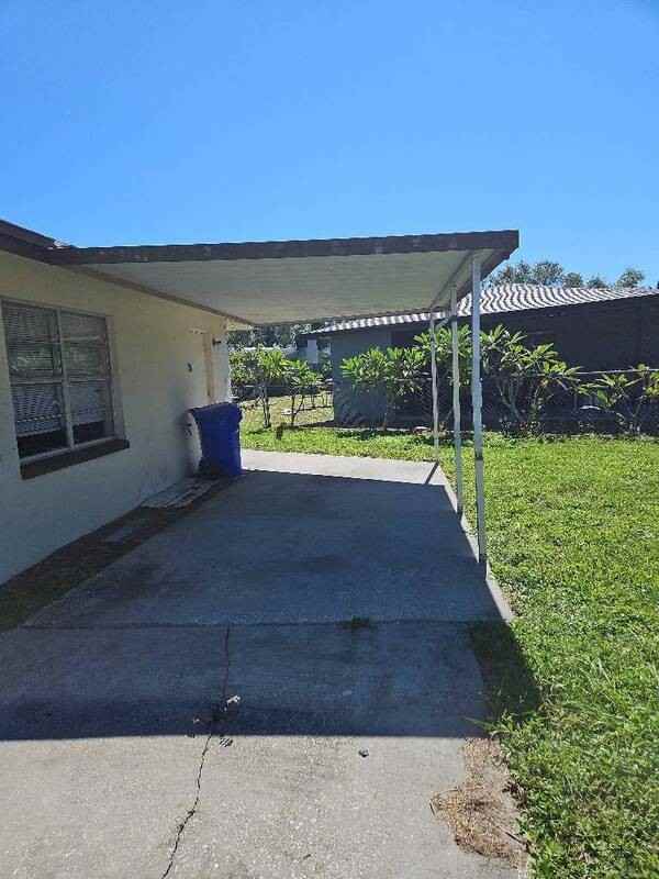 4908 Zana Dr - Photo 2 of 13