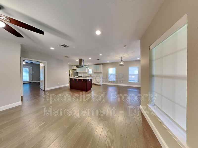 211 S Montreal Ave - Photo 2 of 19