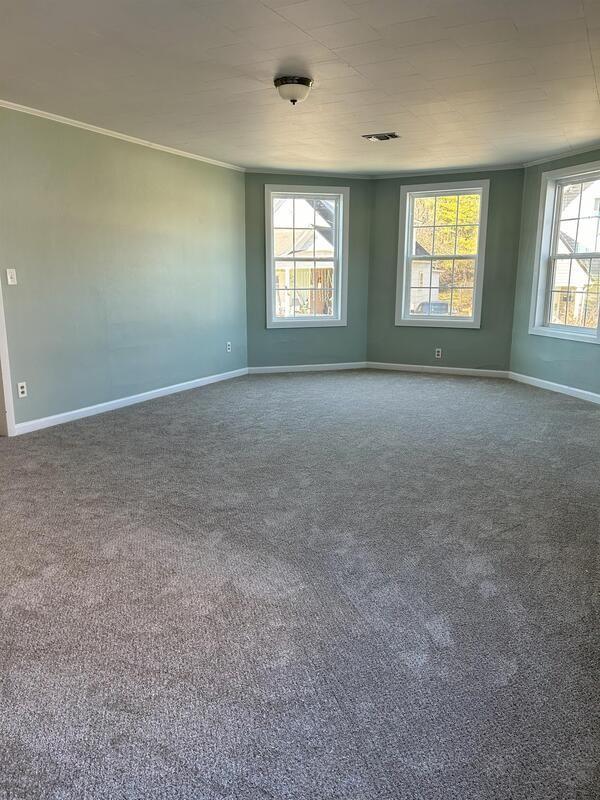 113 Bourne Avenue - Photo 5 of 14