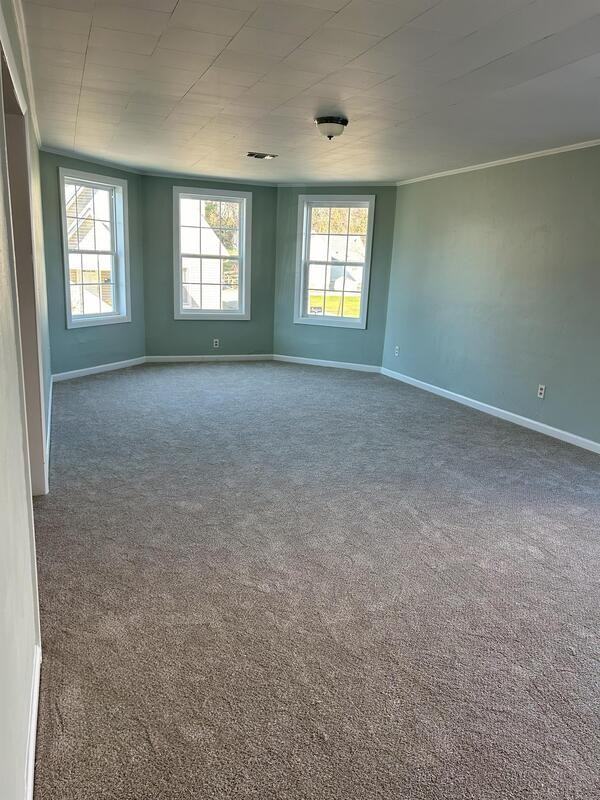 113 Bourne Avenue - Photo 6 of 14