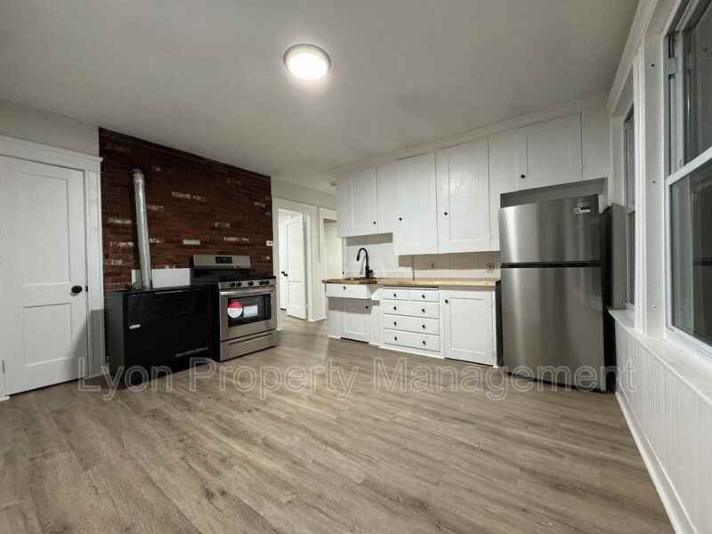 30 Cote Ave #3F - Photo 2 of 9