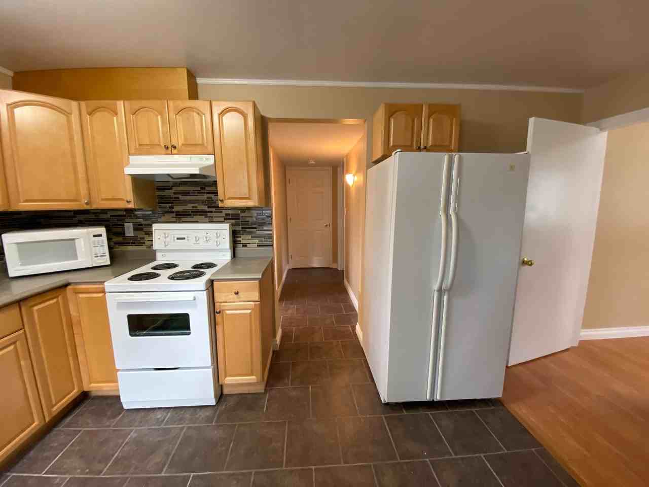 7453 113 Street - Photo 3 of 11