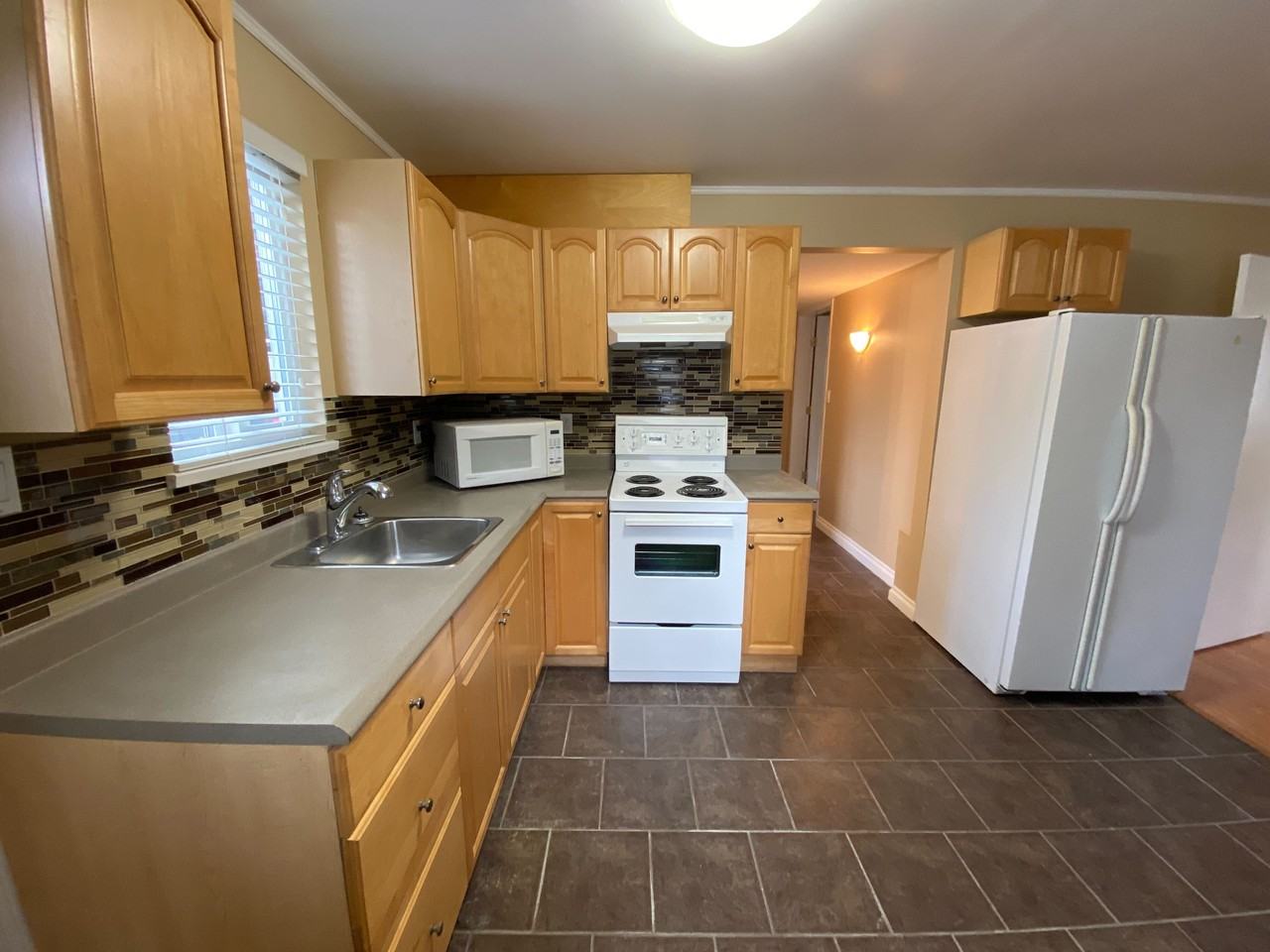 7453 113 Street - Photo 2 of 11