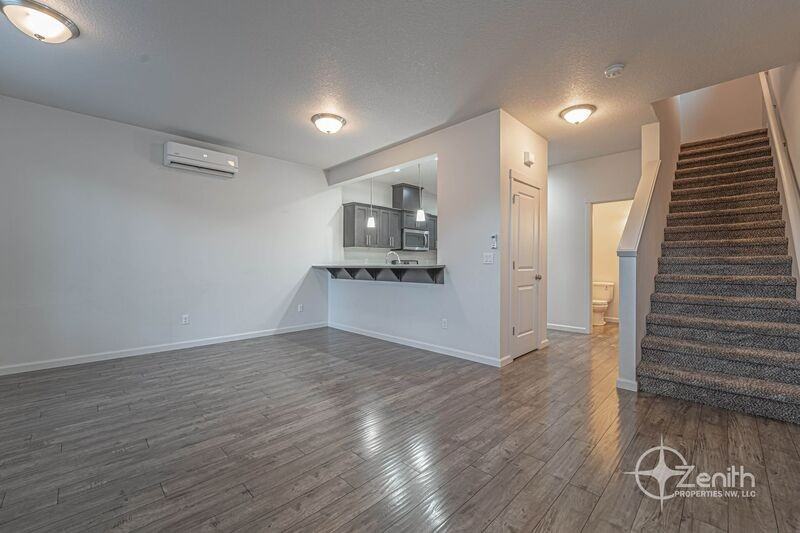 4395 Ne 110th Ave - Photo 2 of 33