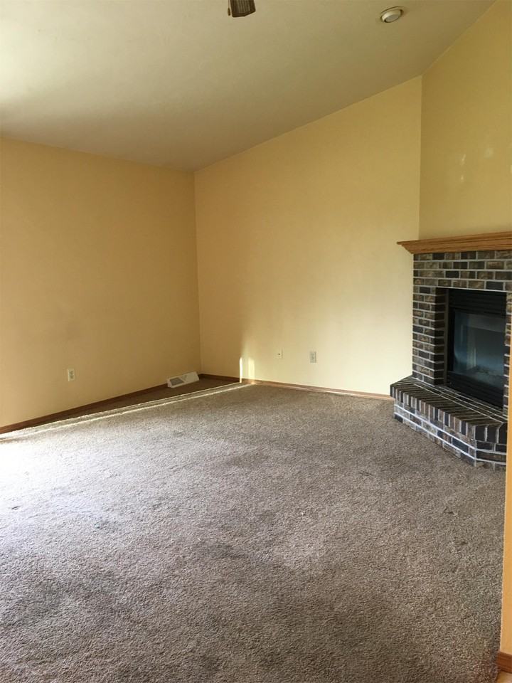 2246 - 2250 Crary St. - Green Bay - Photo 2 of 13