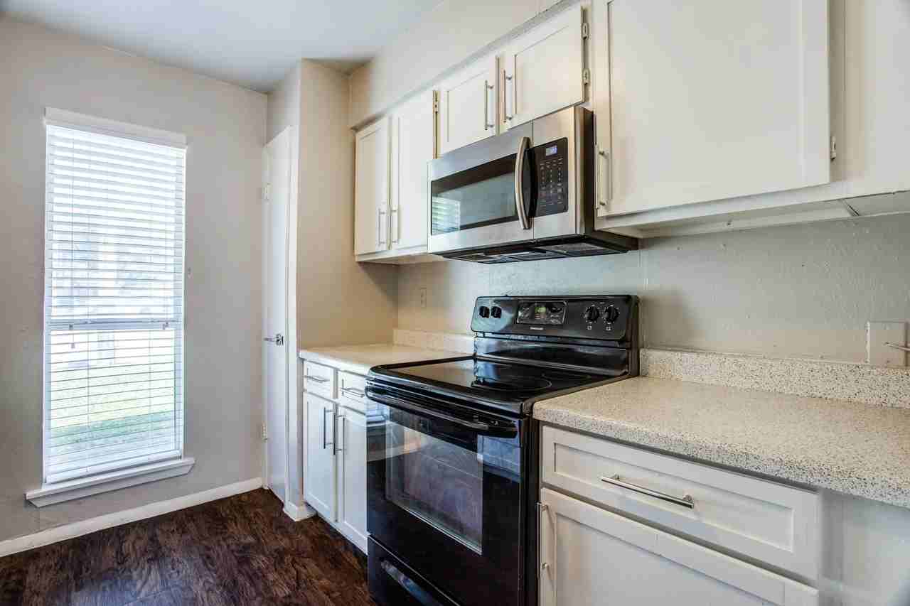 Estara - Photo 2 of 20