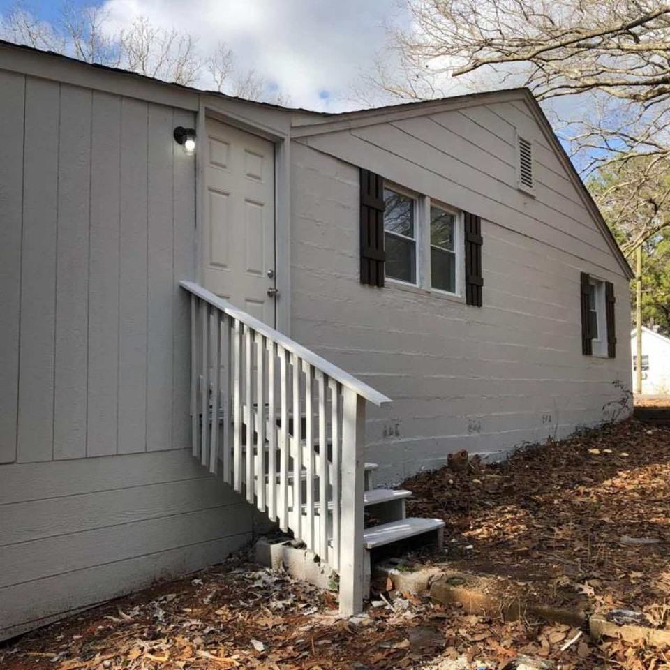 70 West Smith Road - Photo 2 of 16