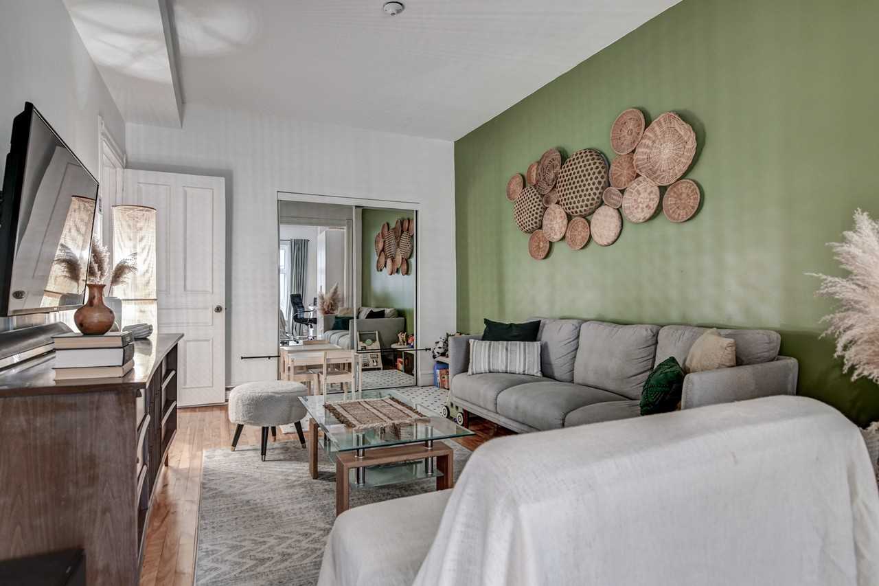 1719 Rue Fullum - Photo 2 of 12