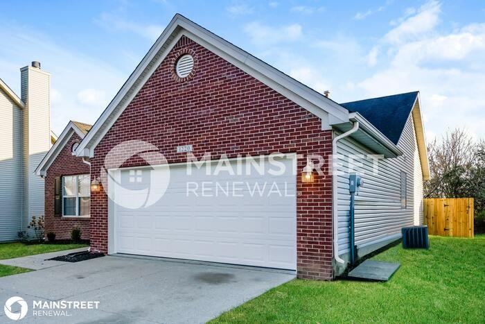 1220 Beckley Hills Ct - Photo 3 of 15