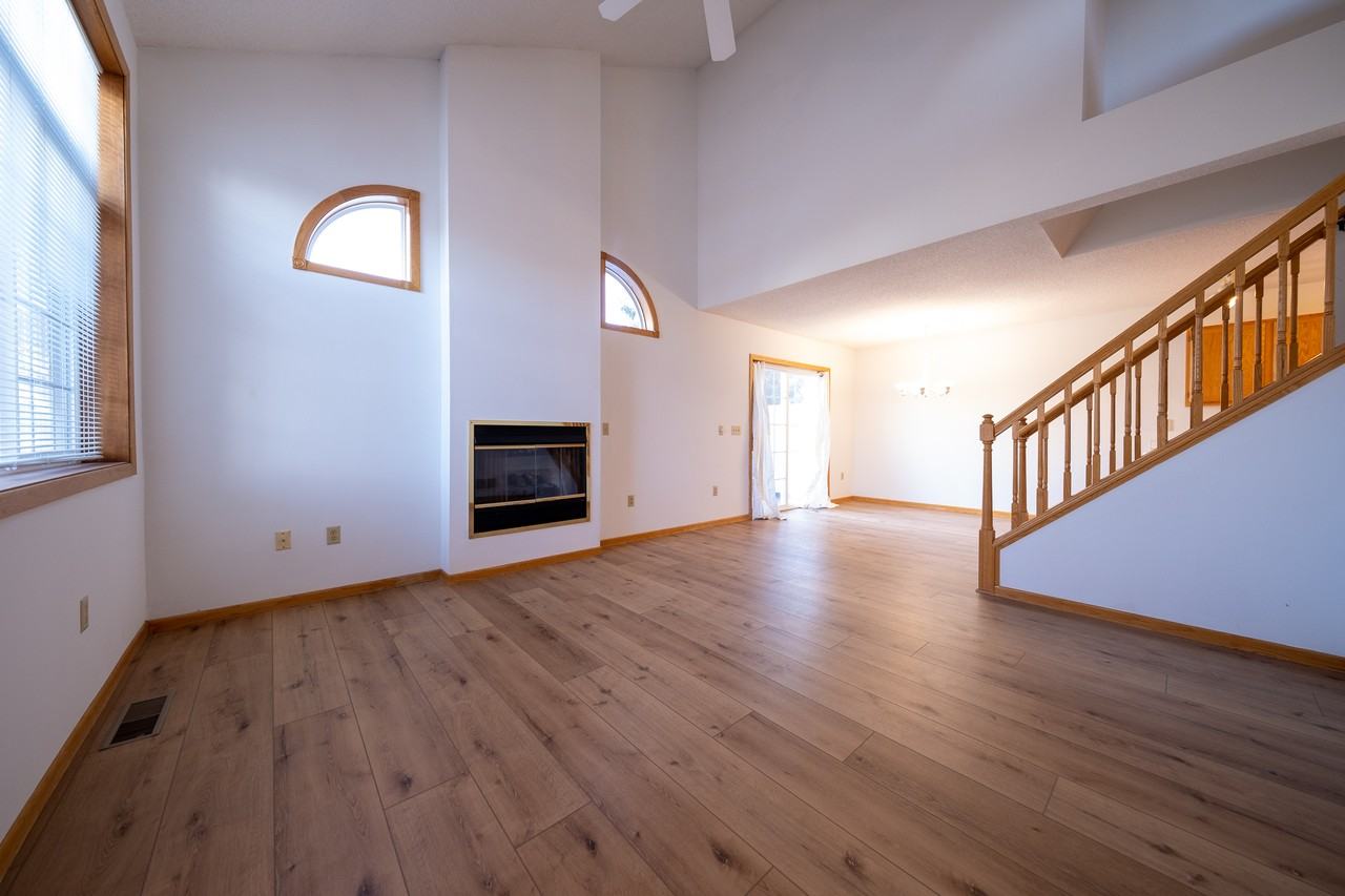 1896 Sapphire Pt #1 - Photo 2 of 18