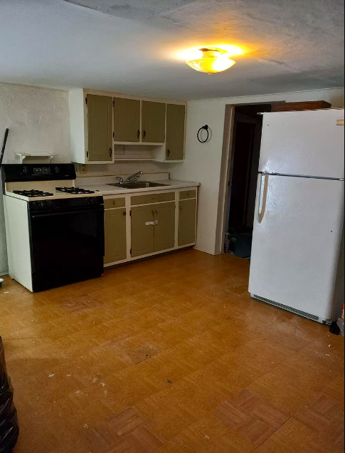 916 Greensburg Pike #1 - Photo 2 of 8
