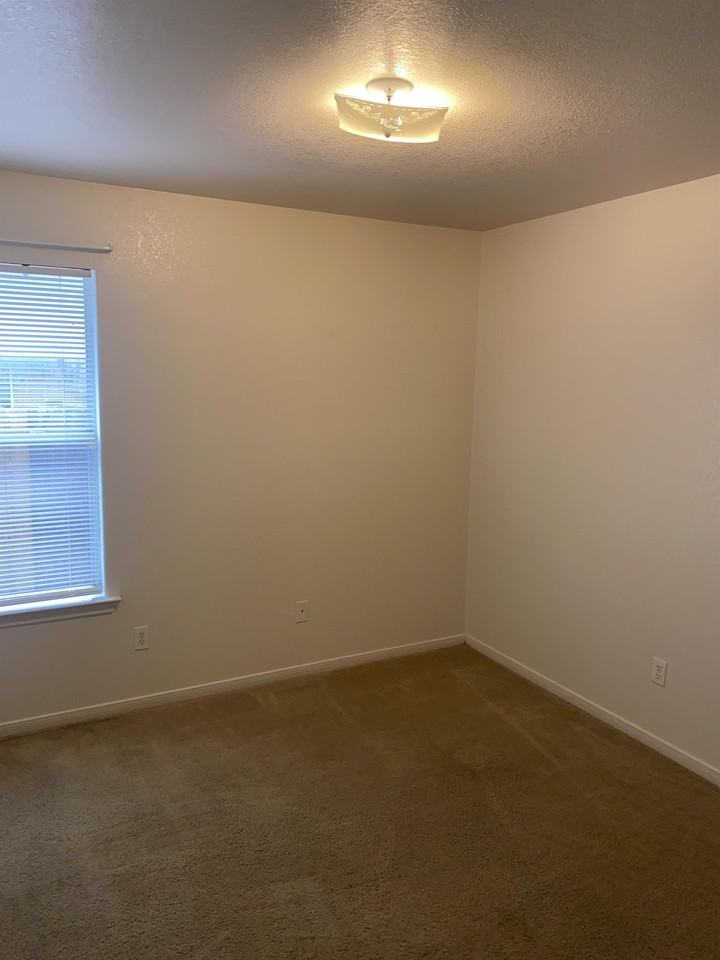 511 Manhattan Dr #A - Photo 6 of 9