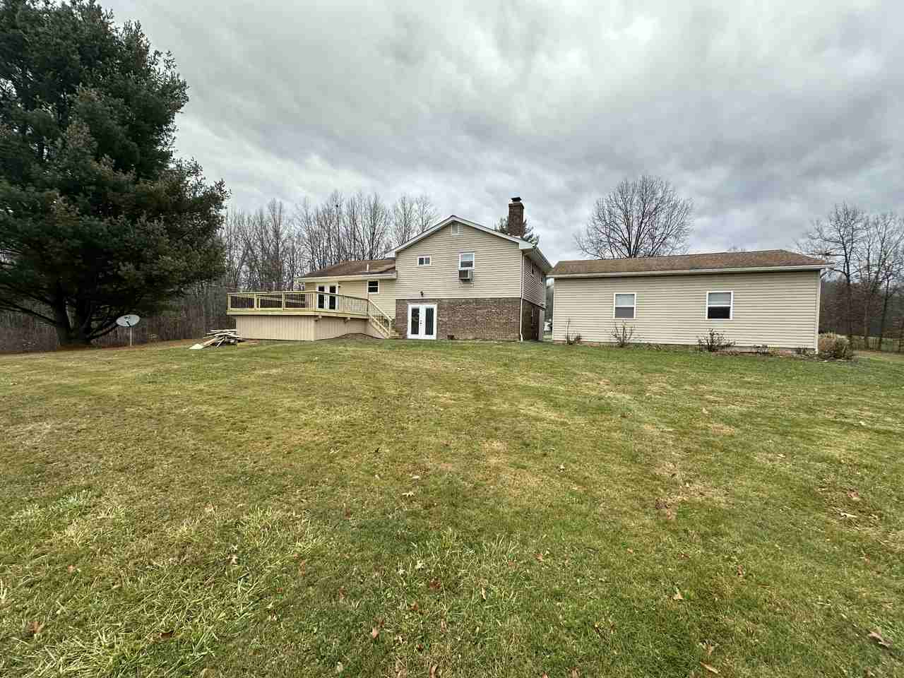 3554 Ne River Rd #NA - Photo 3 of 11