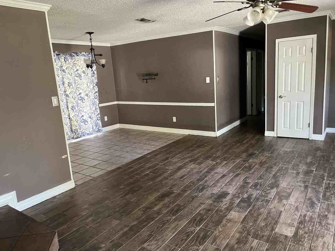 9471 Blom Blvd - Photo 4 of 11