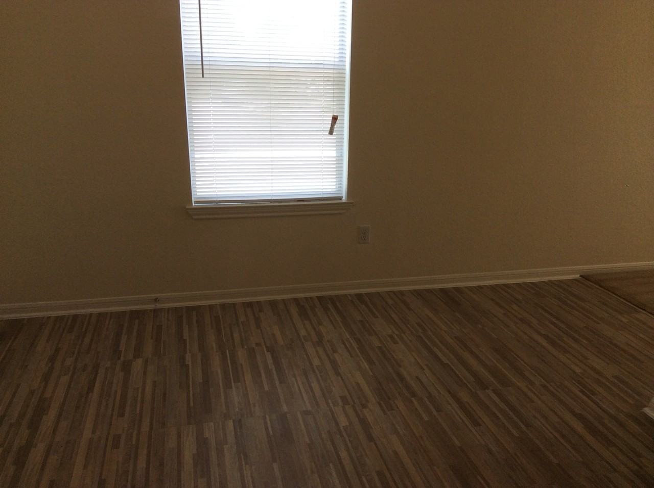 1405 Van Zanten Ct #4 - Photo 3 of 7