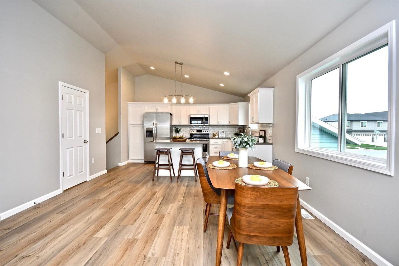 1716 18th St N #1 - Photo 4 of 13