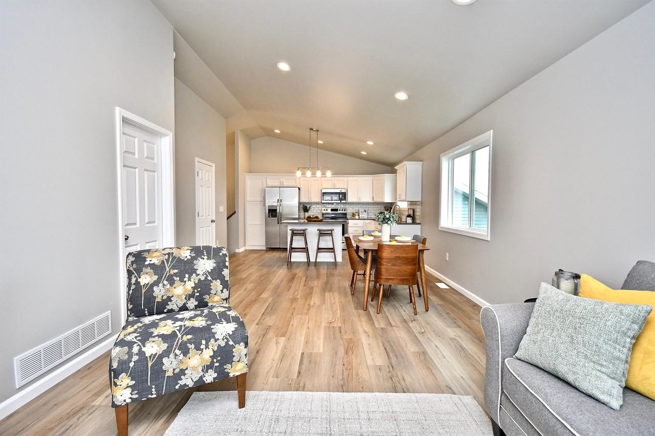 1716 18th St N #1 - Photo 5 of 13