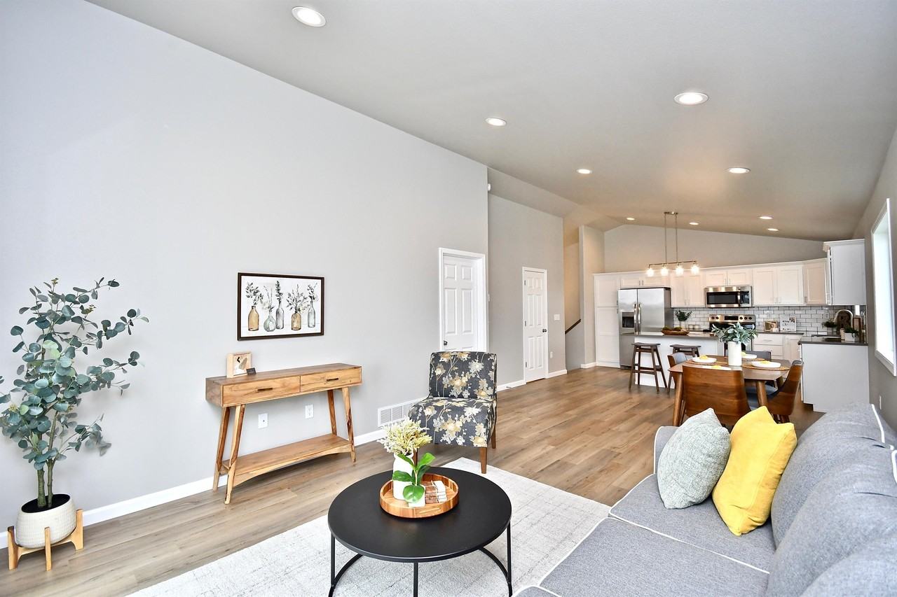1716 18th St N #1 - Photo 6 of 13