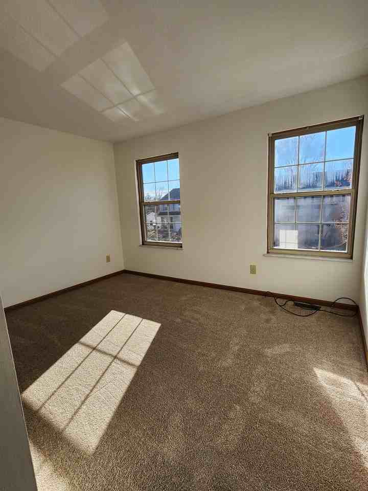 242 Richards Dr #1 - Photo 7 of 11