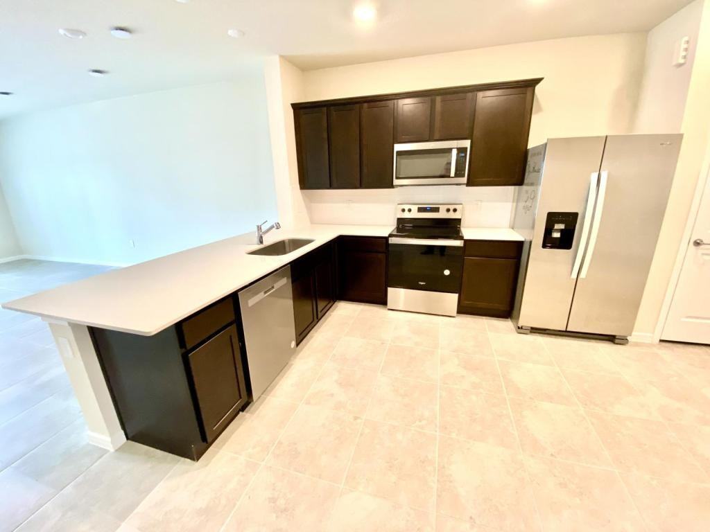 2843 Stunning Ave - Photo 5 of 21