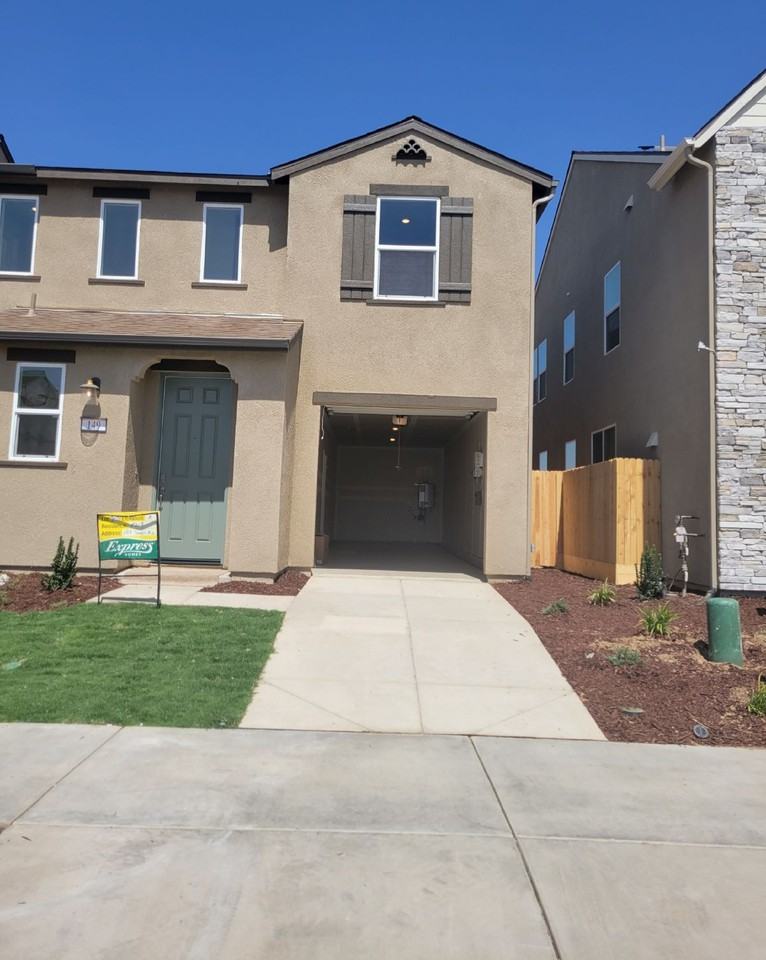 149 Shafer Ave - Photo 3 of 38